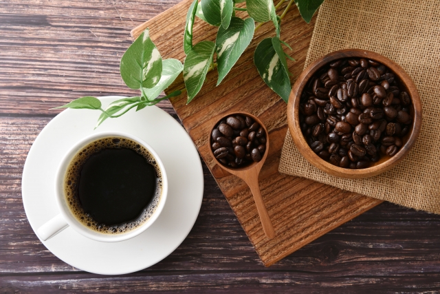 カフェインの摂りすぎがニキビに?コーヒー好きは要注意