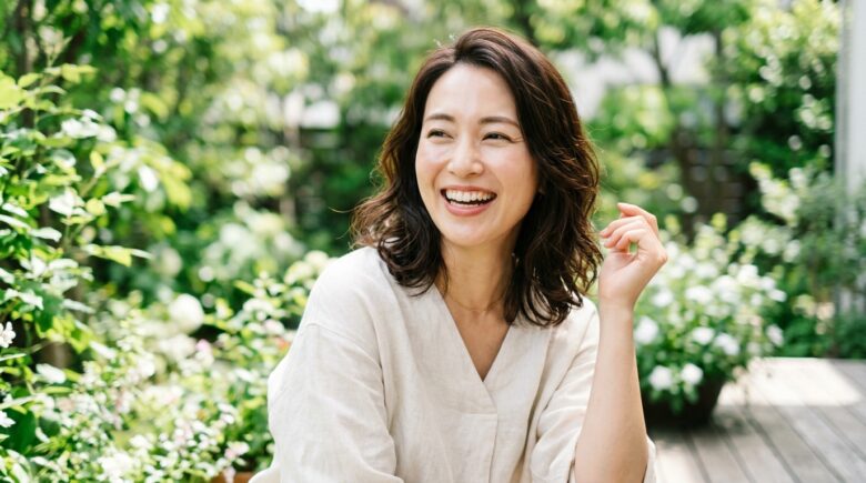 「今の私が一番好き」と言えるために。エストロゲン変化に寄り添う、大人世代の賢いスキンケア習慣